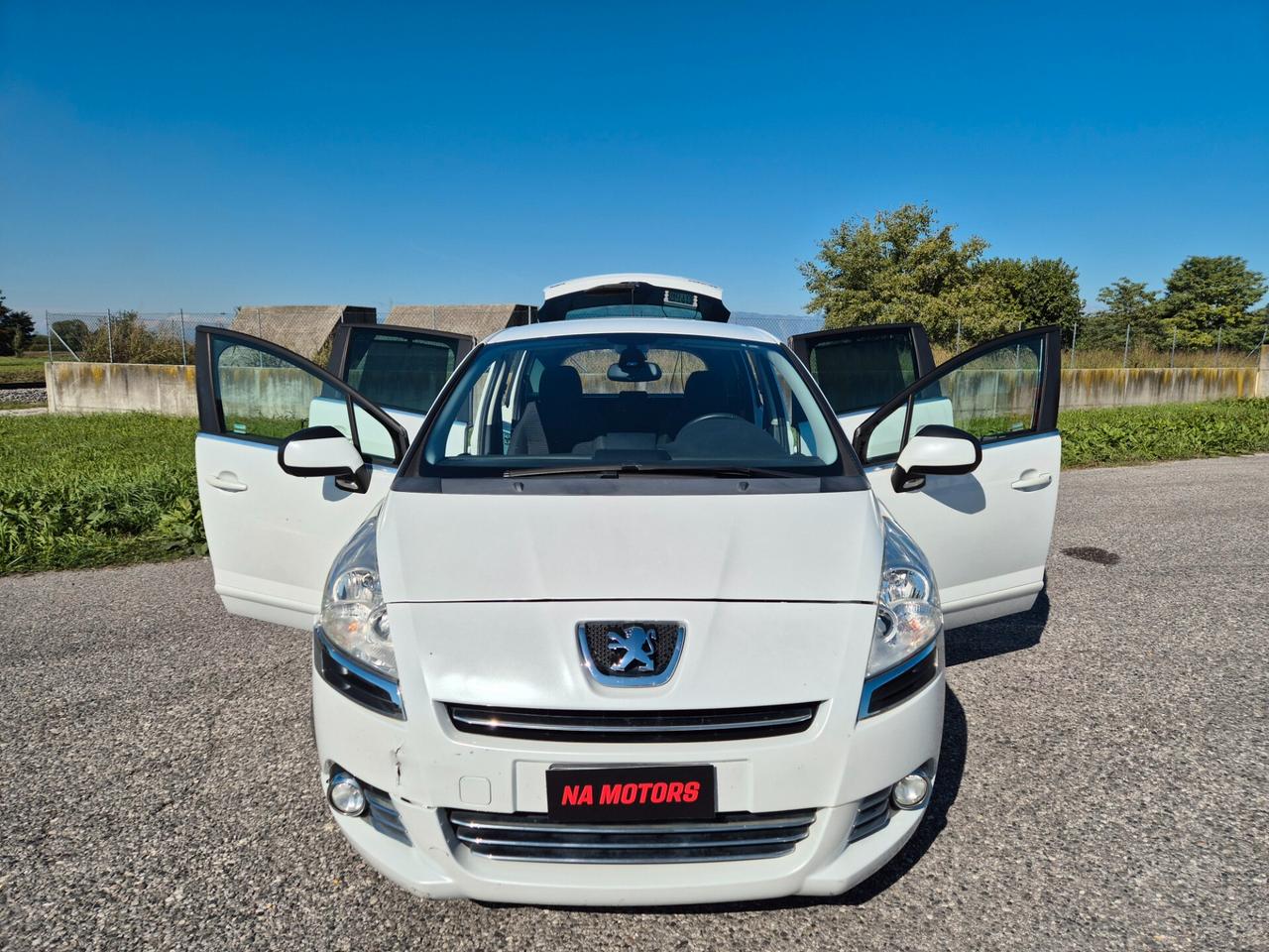 Peugeot 5008 1.6 HDi 112CV 89600 KM!! MY 2013 UNIPROPRIETARIO