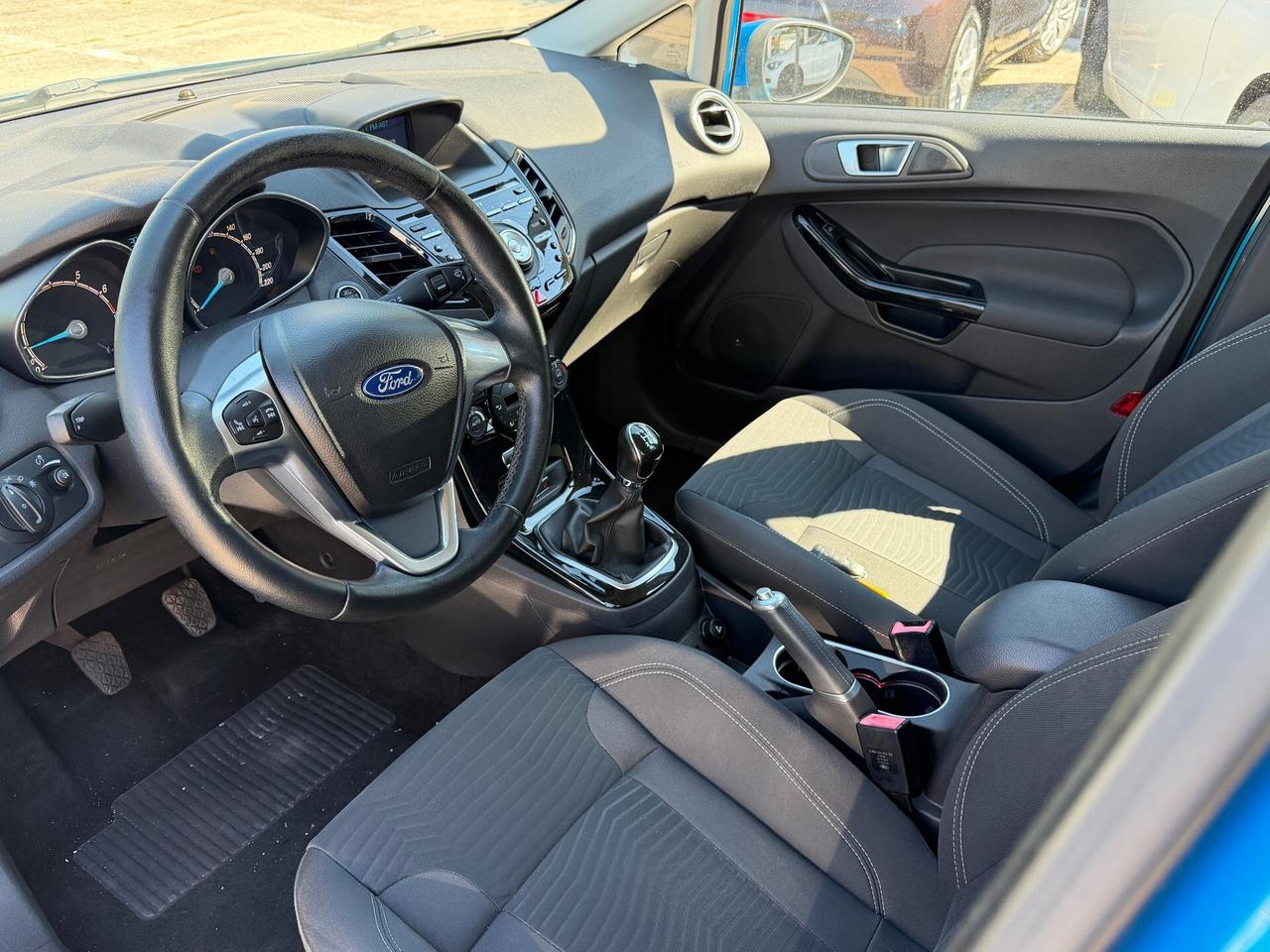Ford Fiesta 5 porte Titanium Neopatentati