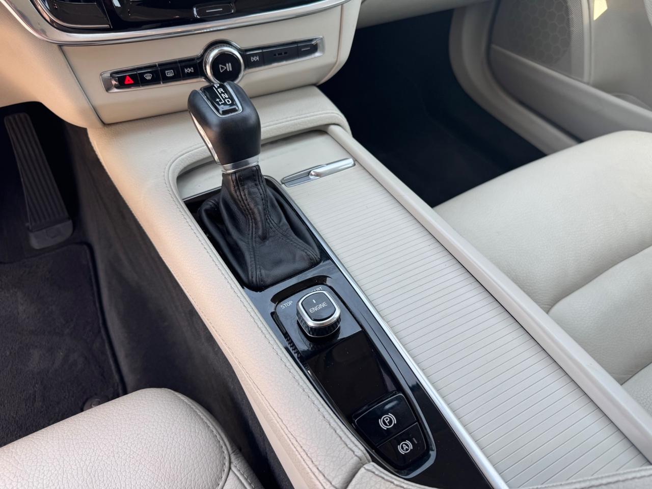 Volvo V90 D4 Geartronic R-design FULL SERVICE VOLVO