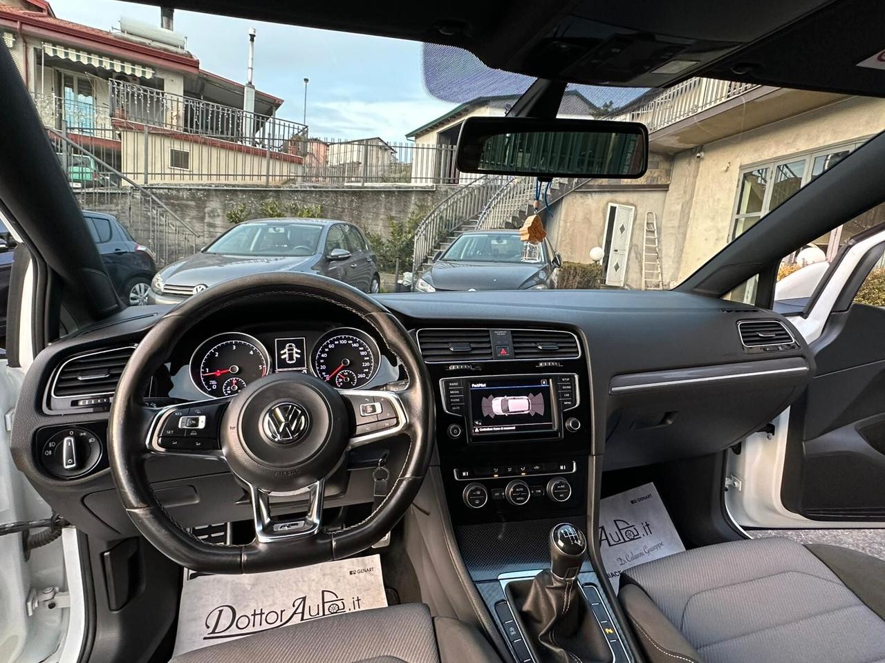 Volkswagen Golf 2.0 TDI 150 CV ALLESTIMENTO R-LINE