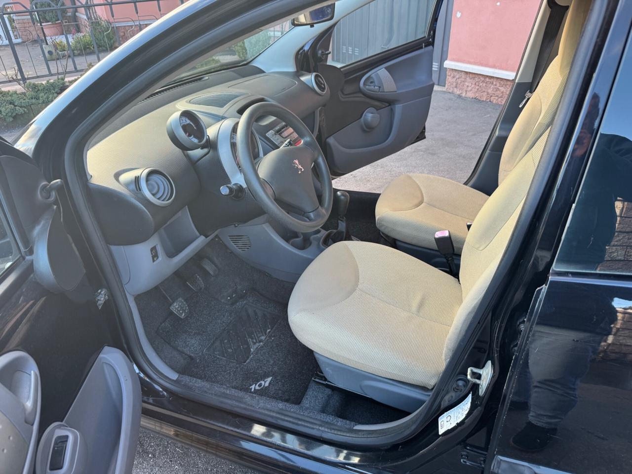 Peugeot 107 1.0 68CV 5p. Sweet Years