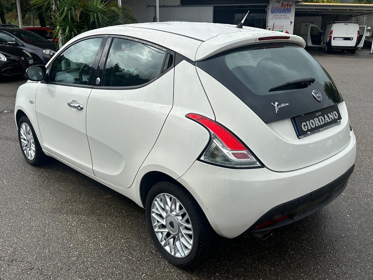 Lancia Ypsilon 1.2 69 CV 5 porte GPL Ecochic Gold