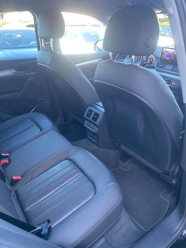 AUDI Q5 40 TDI quattro Business Advanved FARI MATRIX
