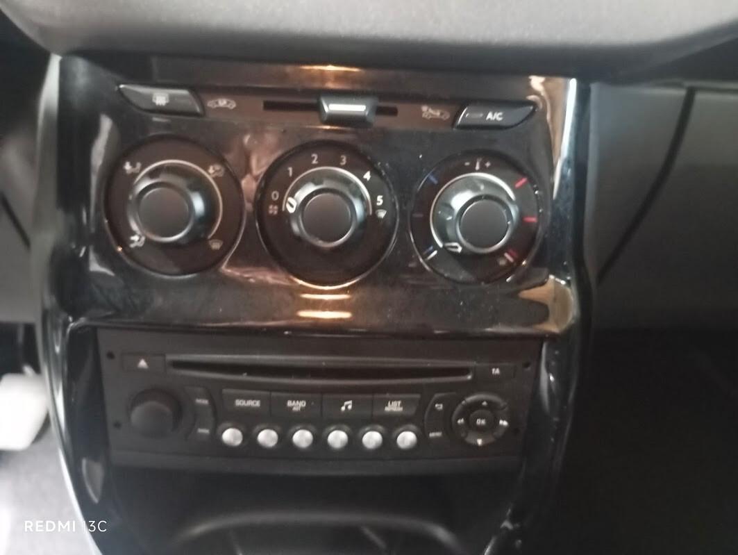 Citroen C3 del 2015 benzina 110.000 km