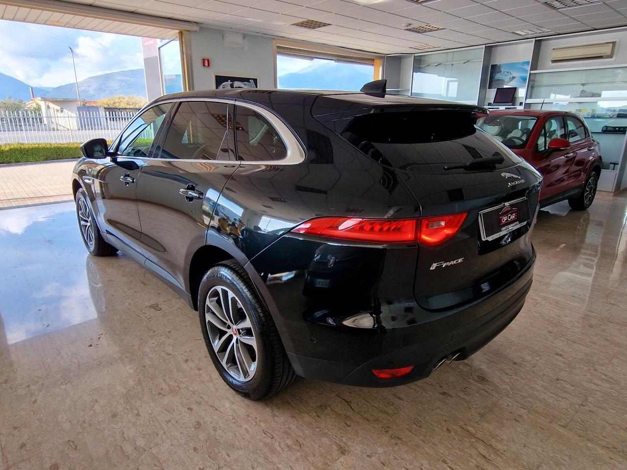 Jaguar F-Pace 2.0 D 180 CV 2020