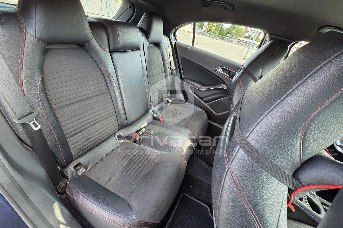MERCEDES A 200 d Automatic Premium