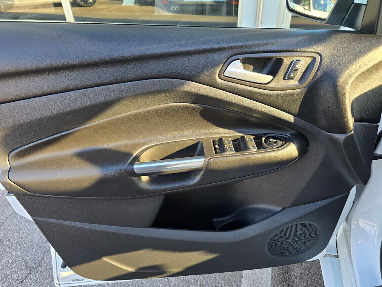 Ford Kuga 2.0 TDCI 180 CV S&S 4WD Powershift Tit.