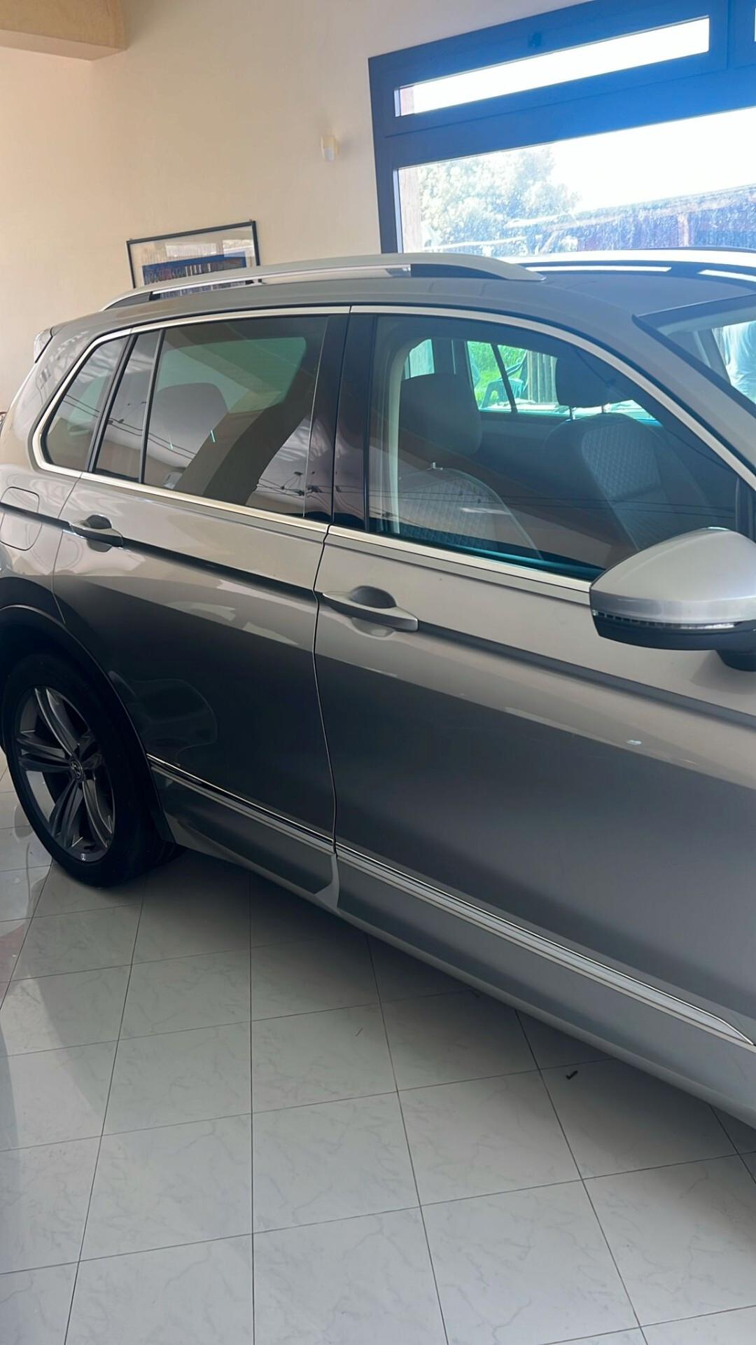 Volkswagen Tiguan 1.6 TDI SCR R-line BlueMotion Technology