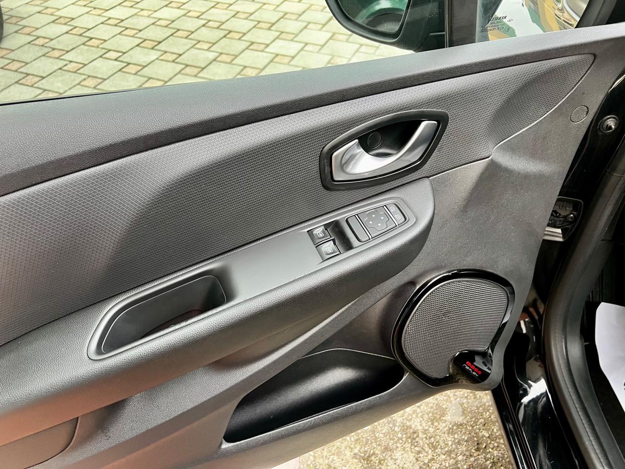 Renault Clio TCe 90cv GPL Neopatentati 64.000km