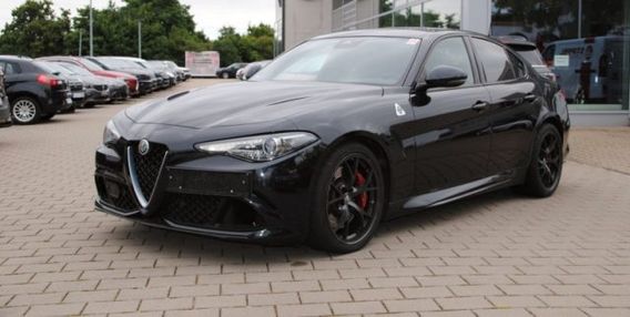 ALFA ROMEO Giulia 2.9 T V6 AT8 Quadrifoglio