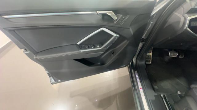 AUDI Q3 SPB 35 TDI S tronic Identity Black - VARI COLORI