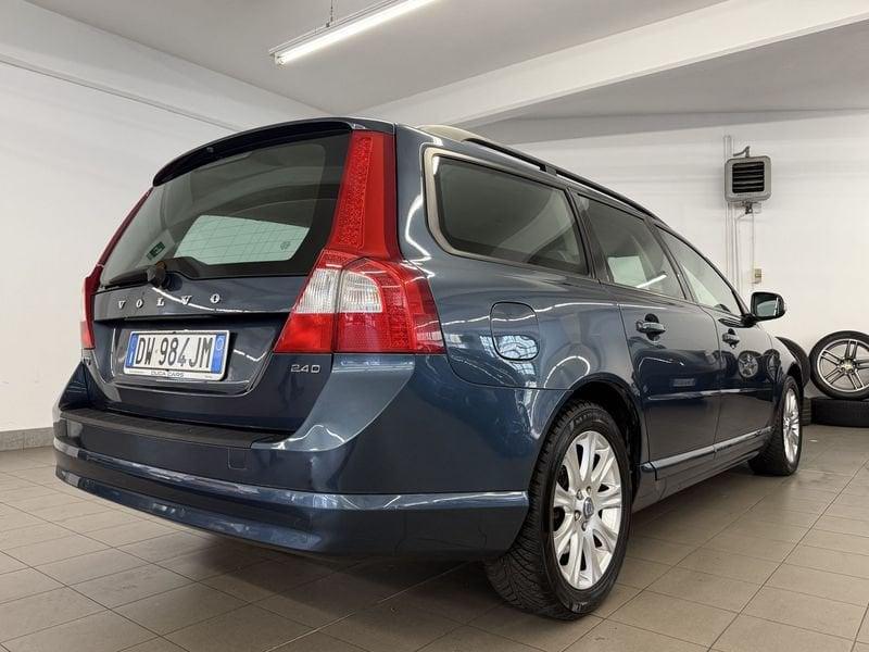 Volvo V70 V70 2.4 D Geartronic R-design
