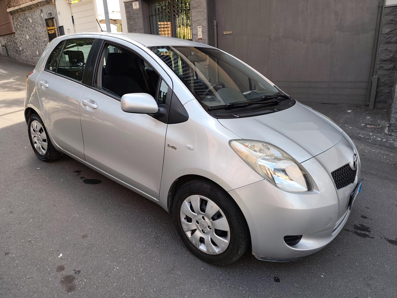 Toyota Yaris 1.4 D-4D Automatica
