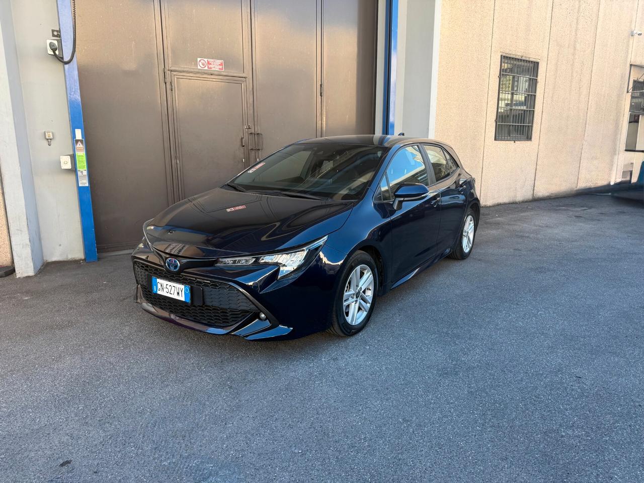 Toyota Corolla 1.8 Hybrid Business