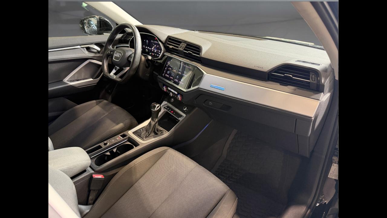 AUDI Q3 I 2019 Sportback - Q3 Sportback 35 2.0 tdi Business Plus