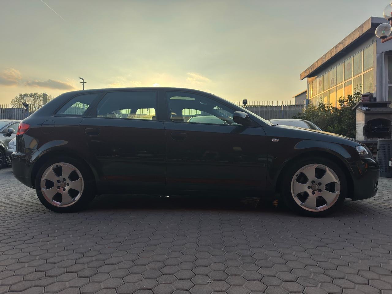 Audi A3 ADATTA A NEOPATENTATI 1.6 115CV Attraction