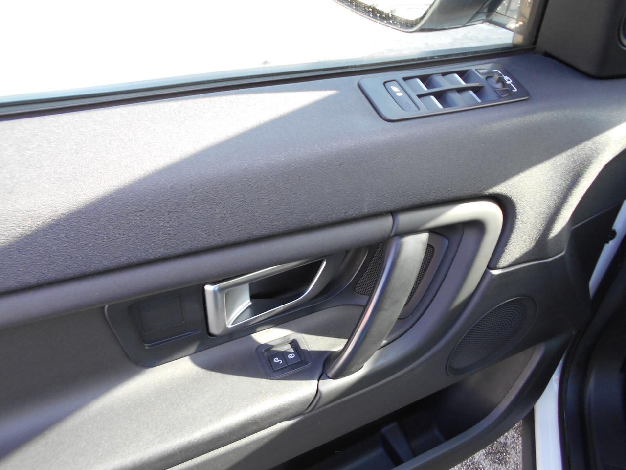 Land Rover Discovery Sport 2.0 TD4 150 CV Pure