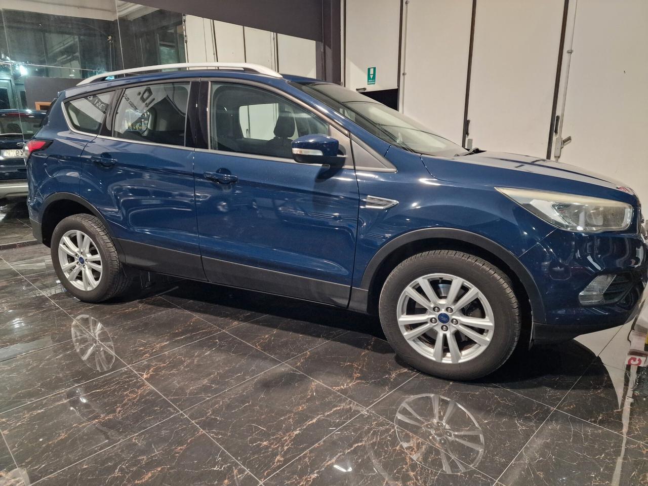 Ford Kuga 1.5 TDCI 120 CV S&S 2WD ST-Line Business