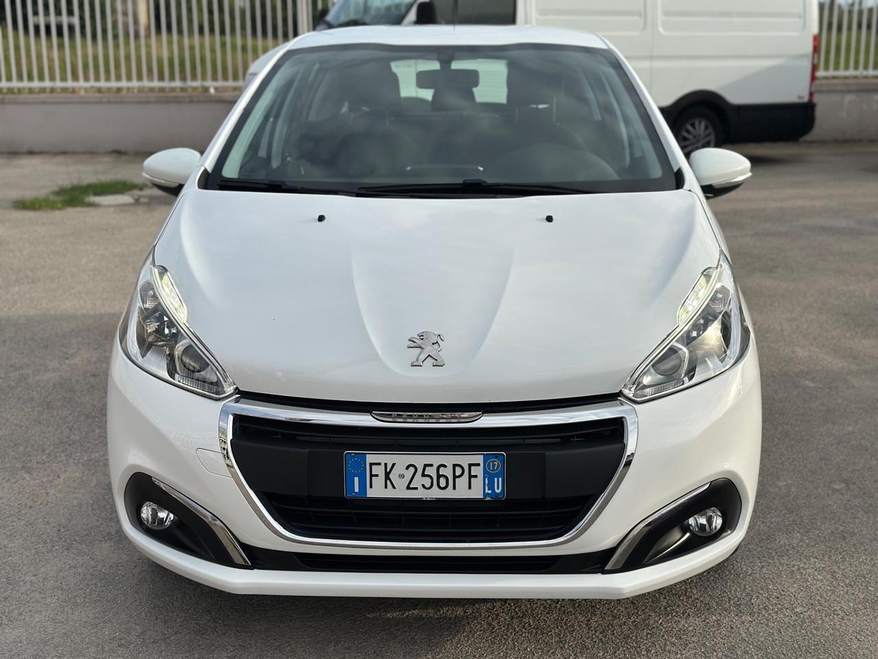 Peugeot 208 2017 1.2 benzina 82 CV Active PARI AL