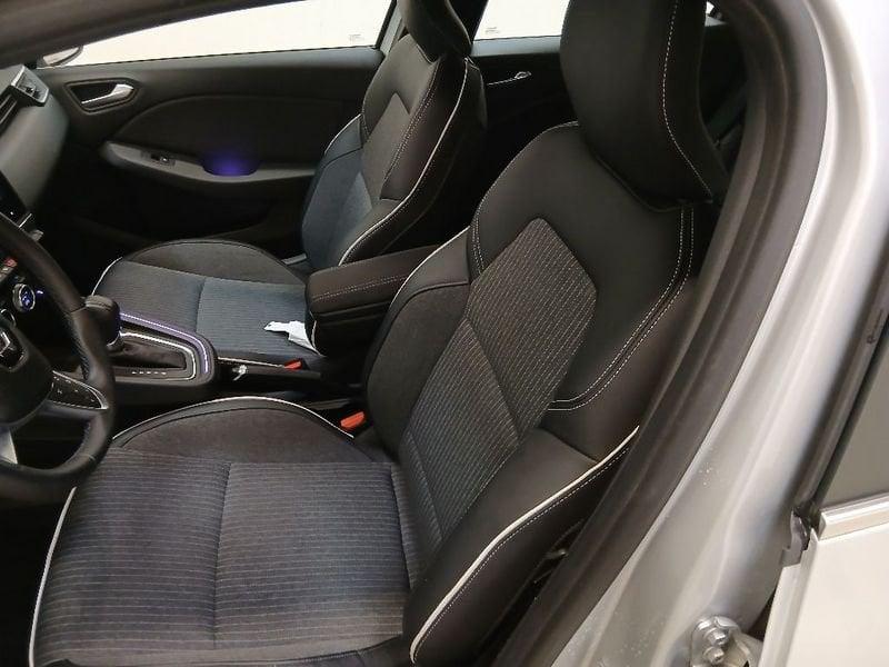 Renault Clio 1.6 E-Tech hybrid Intens 140cv auto my21