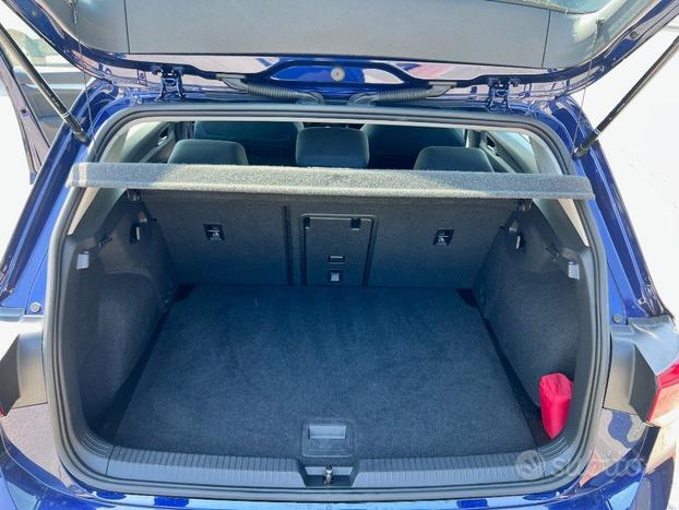 VOLKSWAGEN Golf 1.0 TSI EVO Life