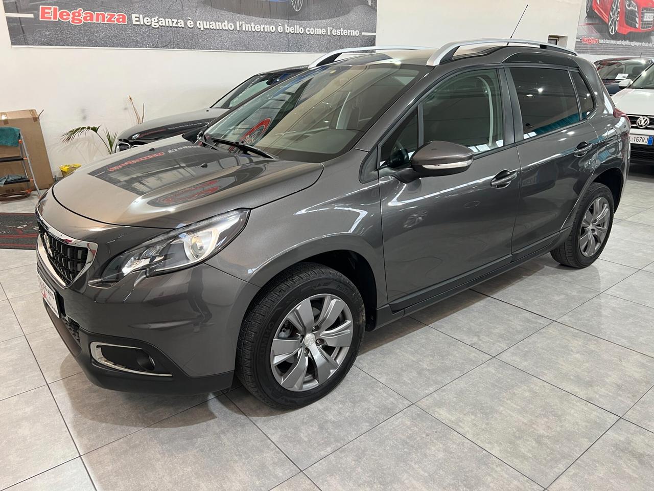 Peugeot 2008 1.6 100 CV - Black Matt - 2018