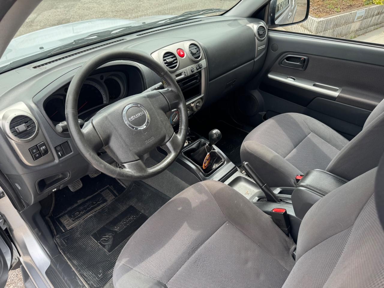 Isuzu D-Max 2.5 TD Space Cab 4WD Pick-up LS EU4