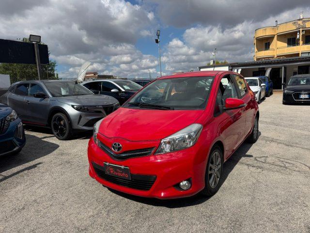 TOYOTA Yaris 1.4 D-4D 5 porte Active