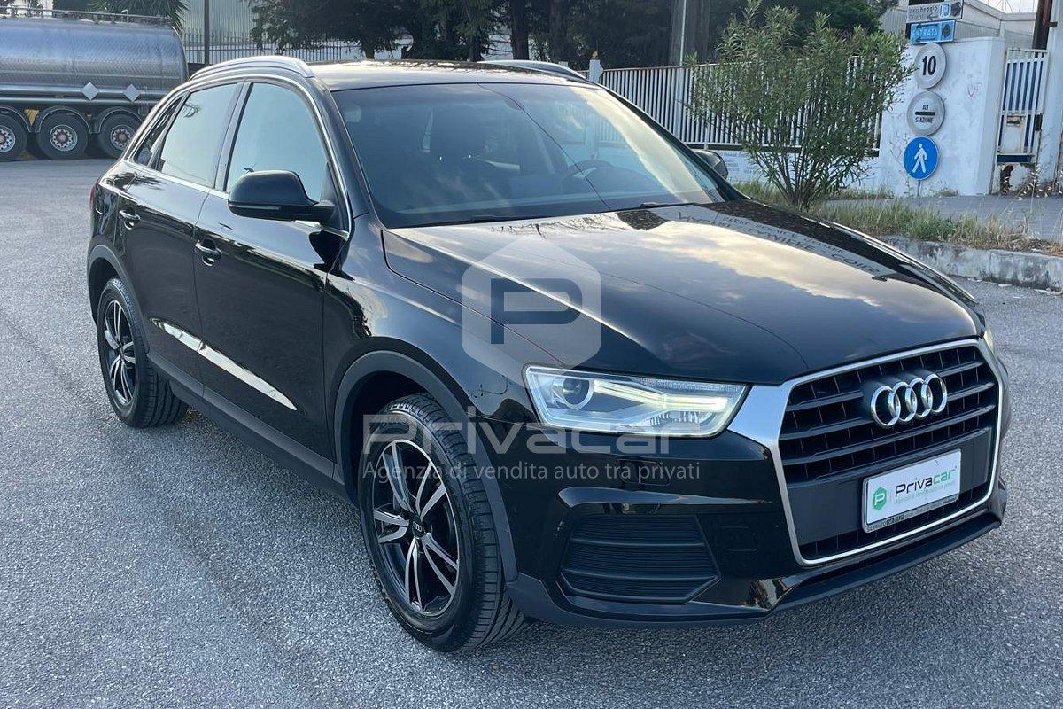 AUDI Q3 2.0 TDI 120 CV Business