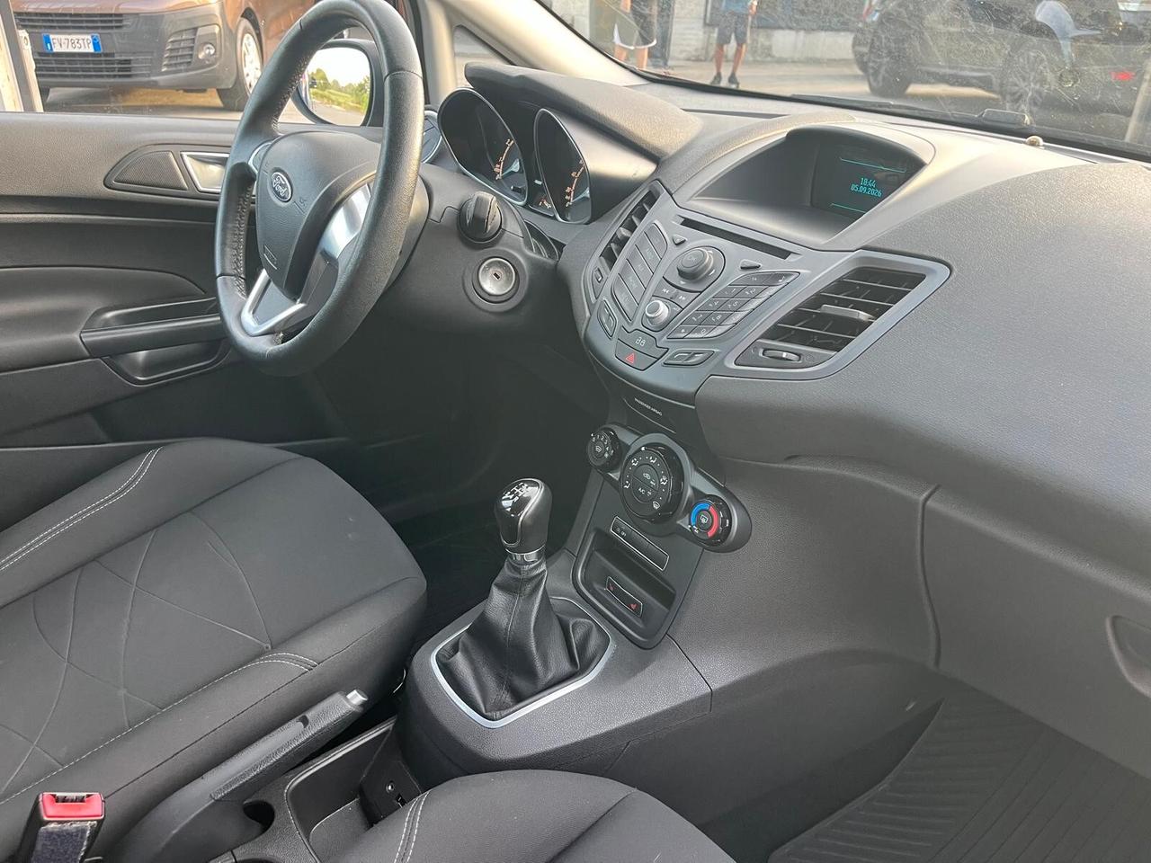 Ford Fiesta 1.0 benz SOLO 69.000KM