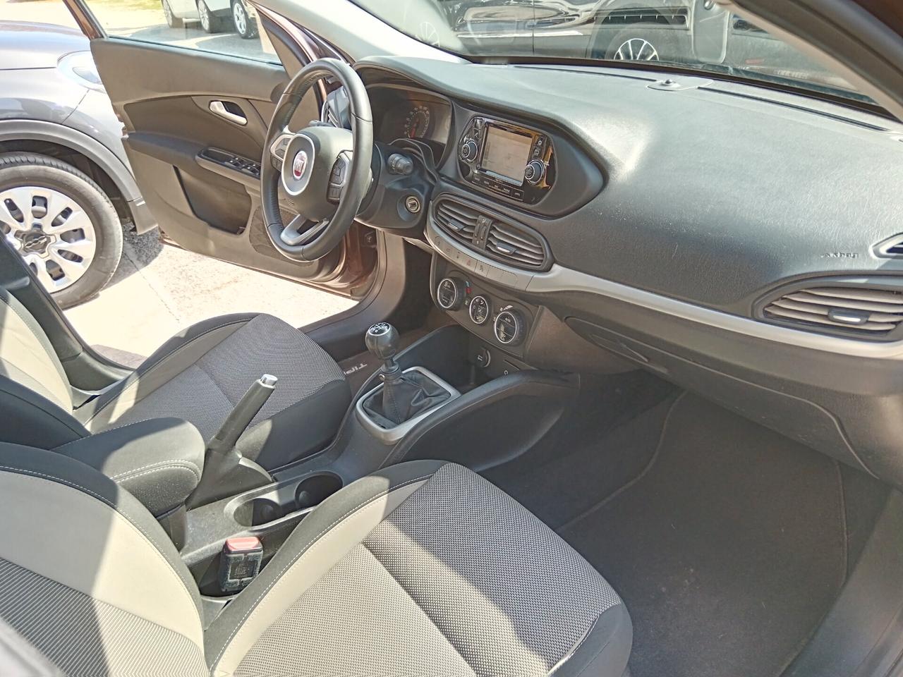Fiat Tipo 1.6 MJT 120CV 4P NAVI RETROCAMERA