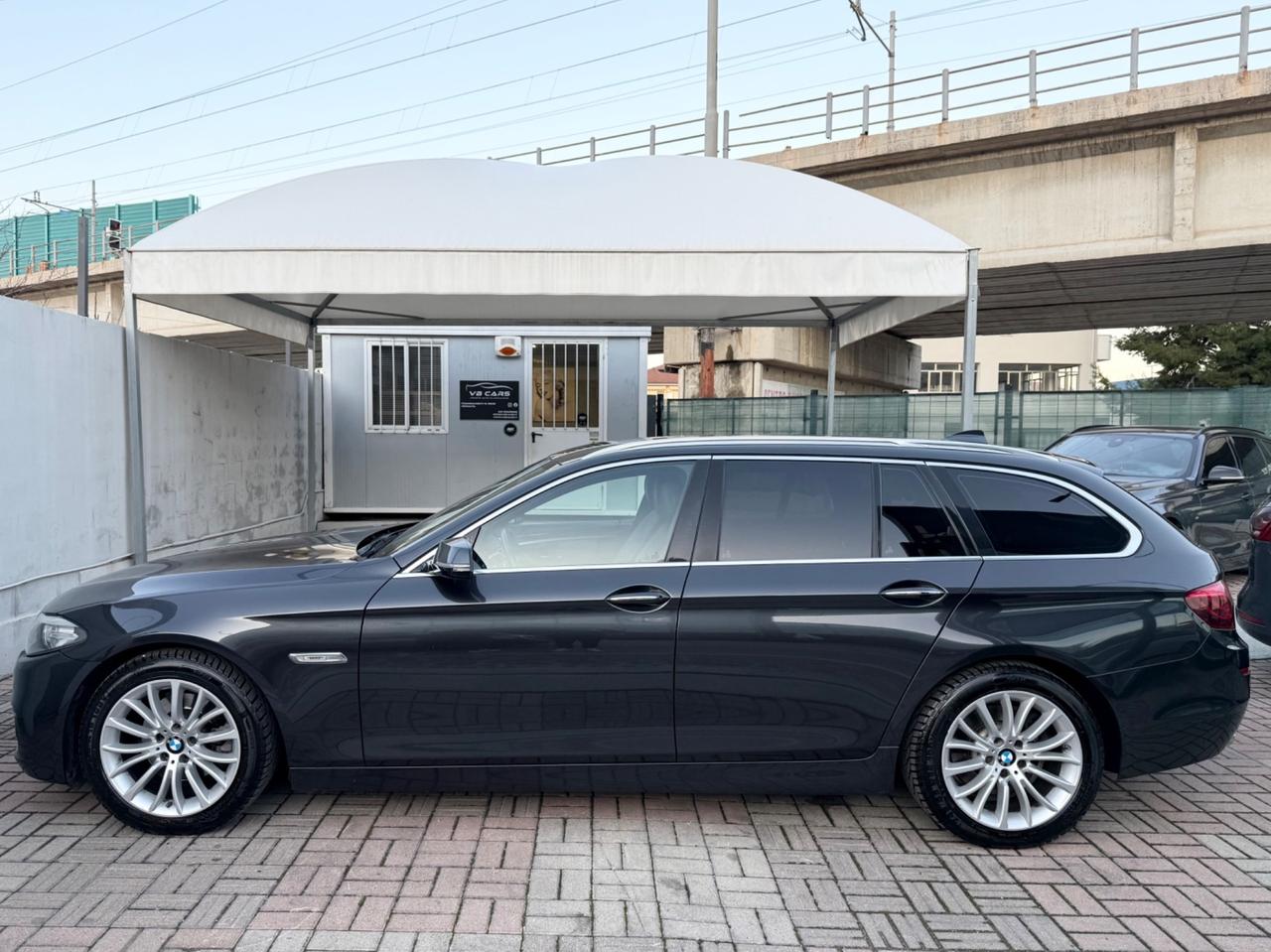 Bmw 520d Touring Luxury - GARANZIA