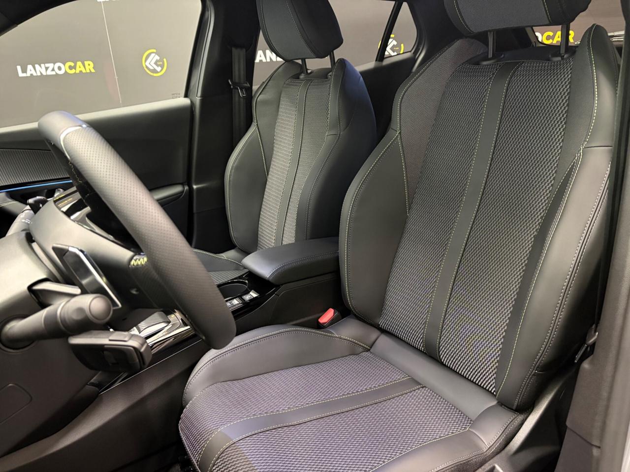 Peugeot 2008 1.2 HYBRID GT E-DCS6 *PROMO*