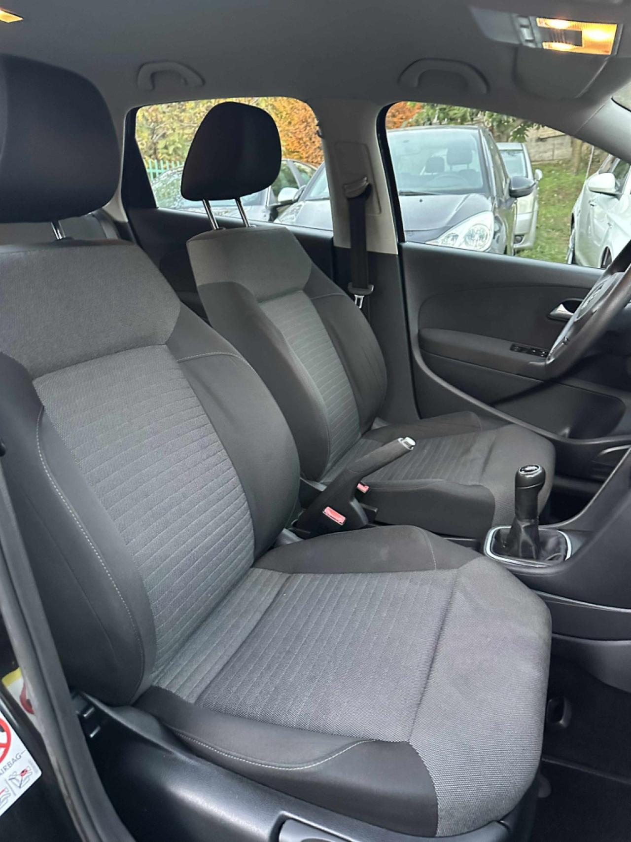 Volkswagen POLO 1.4 5P COMFORTLINE NEOPAT KMCERT