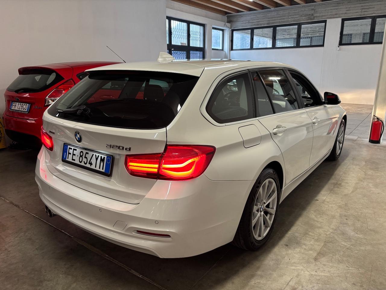 Bmw 320d xDrive Luxury |BIANCO PERLA AUTOMATICA |