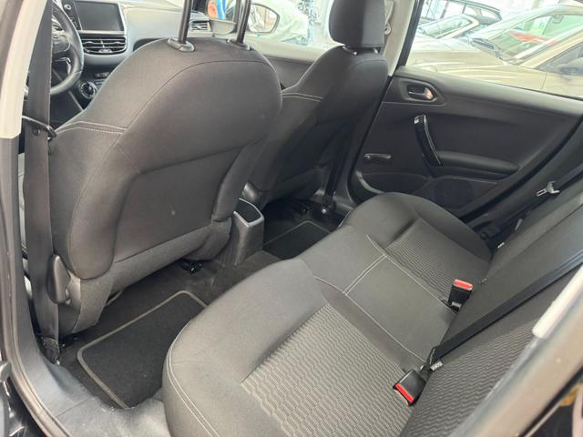 PEUGEOT 208 1° serie PureTech 82 5 porte Allure
