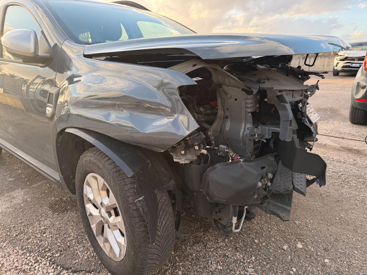 DACIA DUSTER 2023 1.5 DIESEL 116 CV *SINISTRATA