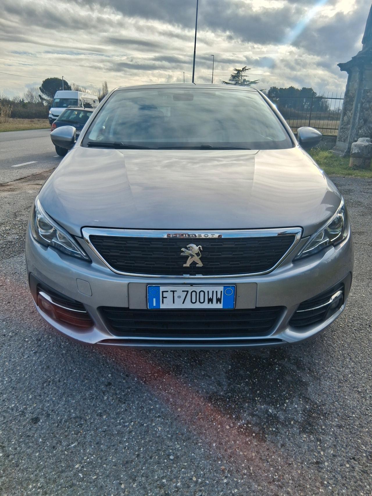 Peugeot 308 BlueHDi 120 S&S EAT6 SW Allure