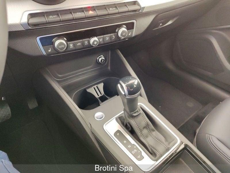 Audi Q2 Q2 35 TFSI Identity Black