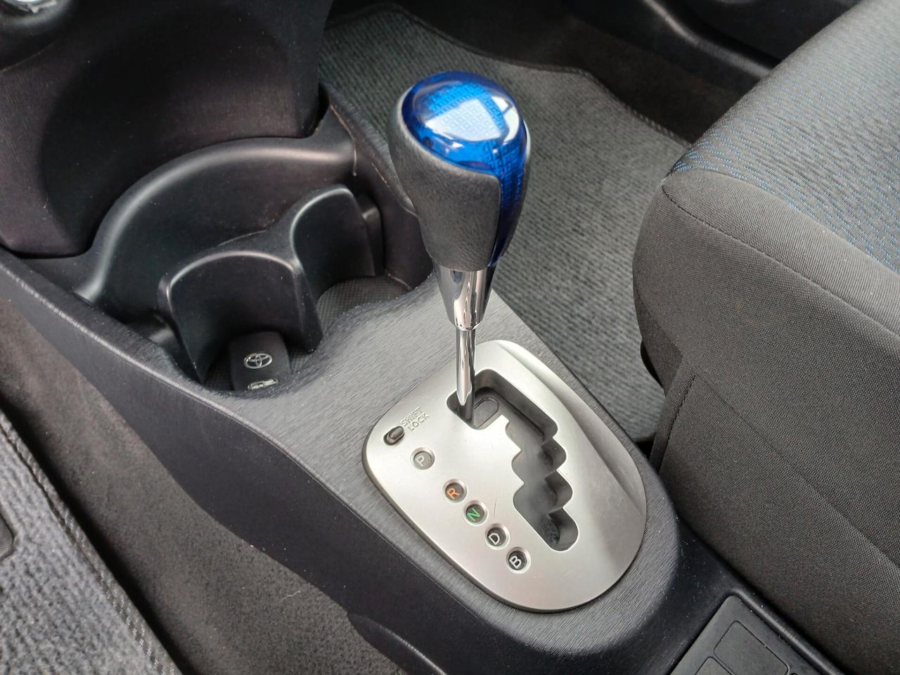 TOYOTA YARIS 1.5 HYBRID 5P LOUNGE BENZINA AUTO