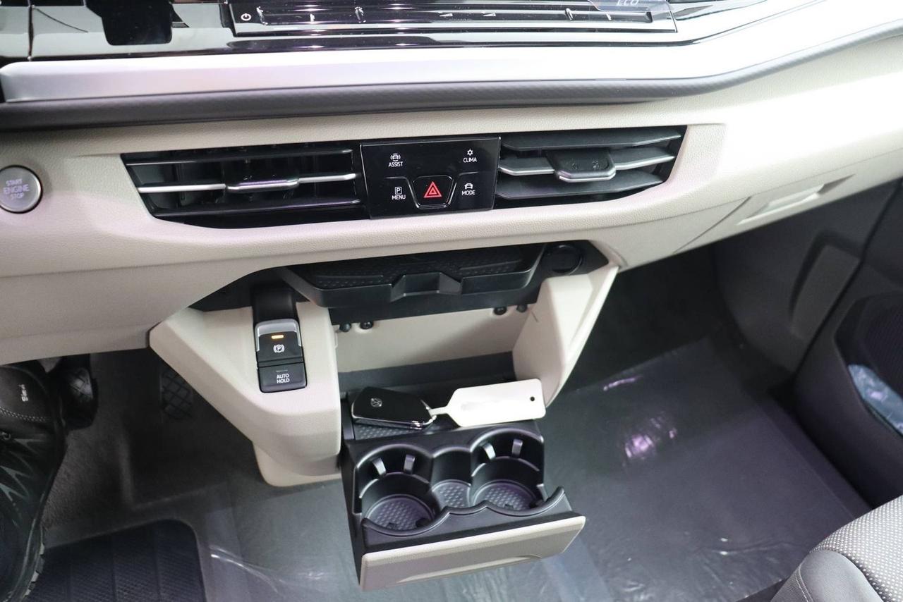 Volkswagen Multivan 1.5 eHYBRID 245CV 4Motion DSG EDITION TETT. PAN. MATRIX MY26