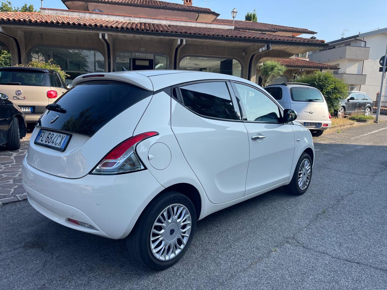 Lancia Ypsilon 1.2 69 CV 5 porte GPL Ecochic Gold