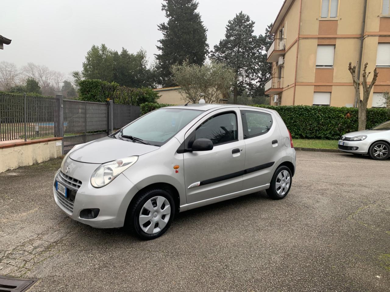Suzuki Alto 1.0 GPL di serie