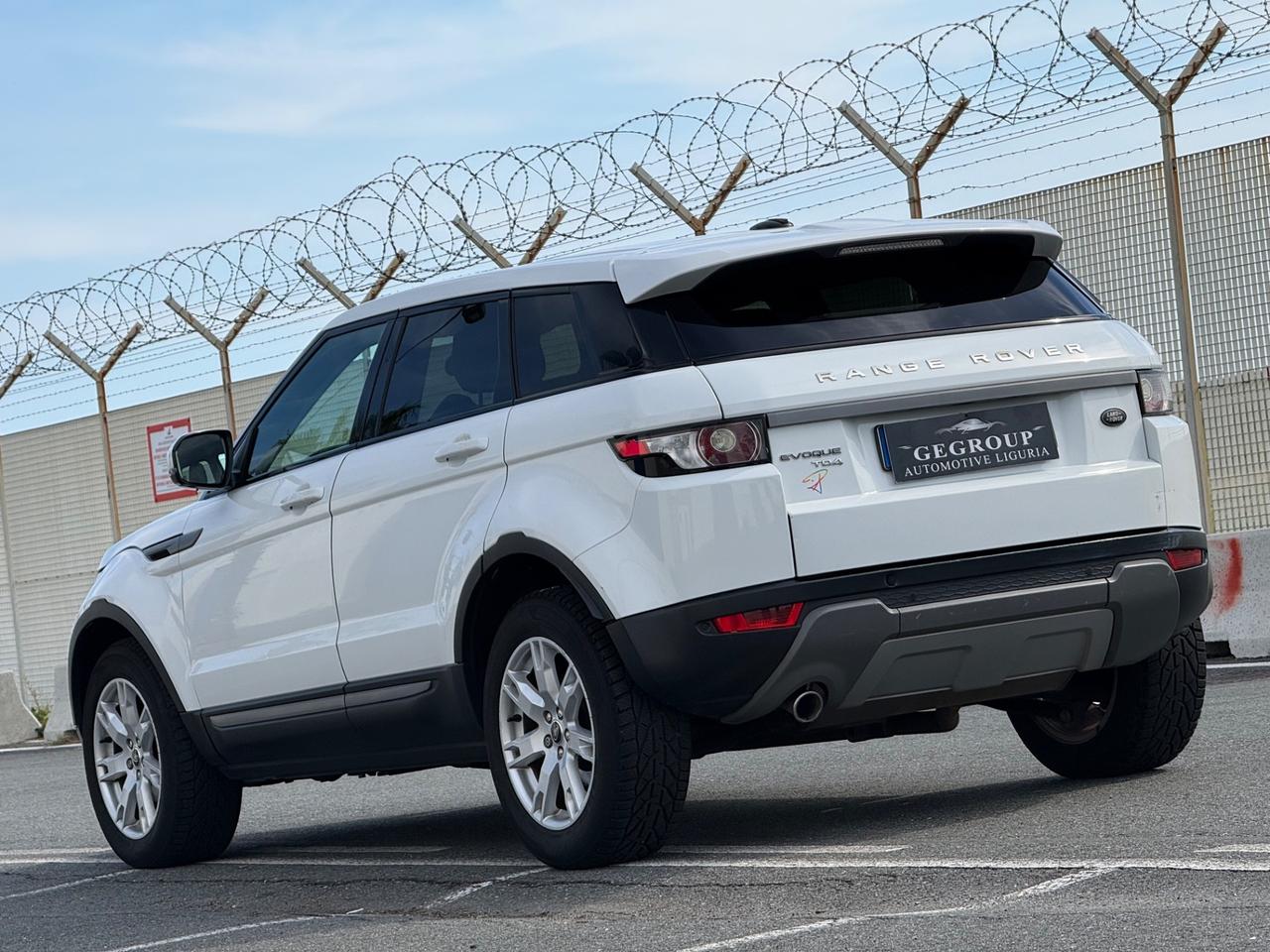 Land Rover Range Evoque 2.2 TD4 -150 Dynamic-PERMUTABILE
