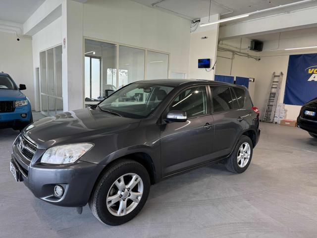 TOYOTA RAV 4 MY23 RAV4 Crossover 2.2 D-4D 150 CV DPF Sol