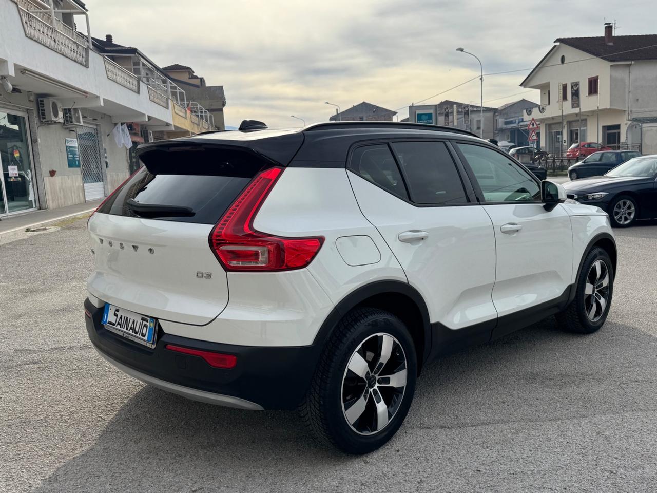 Volvo XC40 D3 Momentum GARANZIA