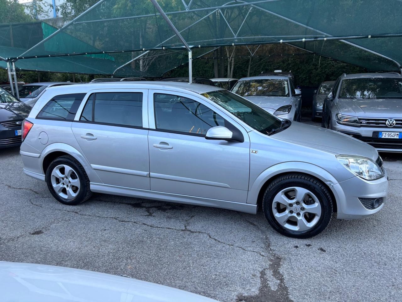 Opel Astra 1.7 CDTI 125CV Cosmo SW OK NEOPATENTATI