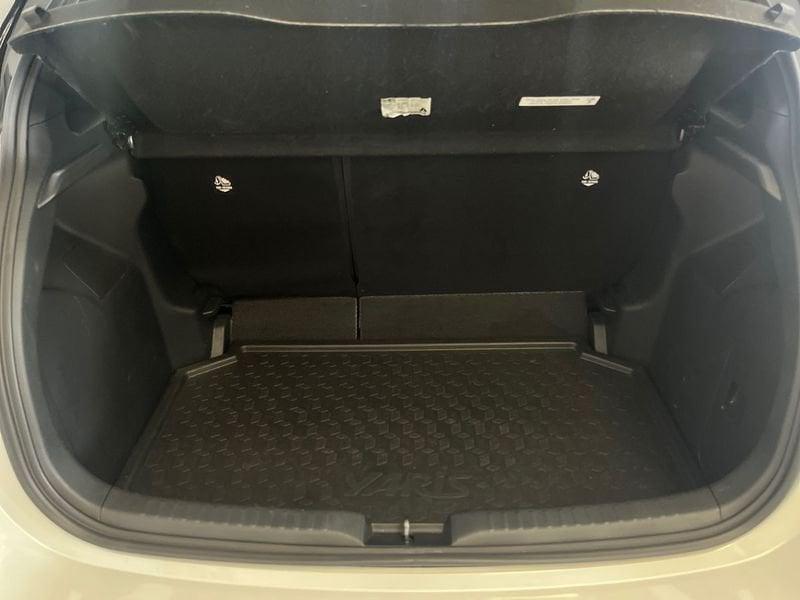 Toyota Yaris Hybrid Style MY22
