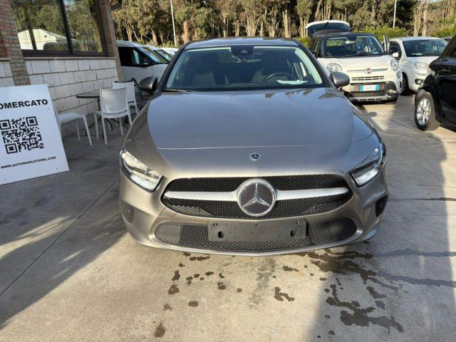 MERCEDES-BENZ A 180 d