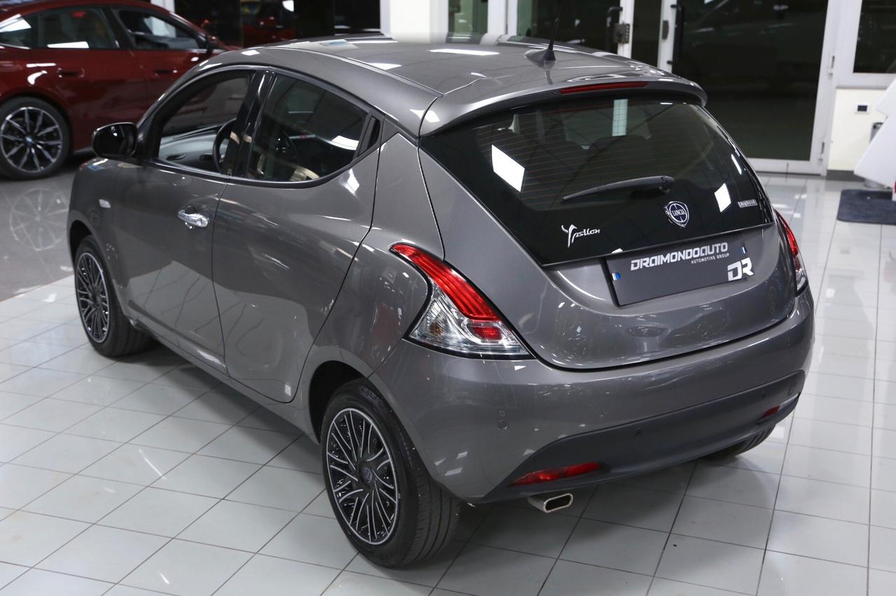 Lancia Ypsilon 1.0 FireFly 5 porte S&S Hybrid Gold